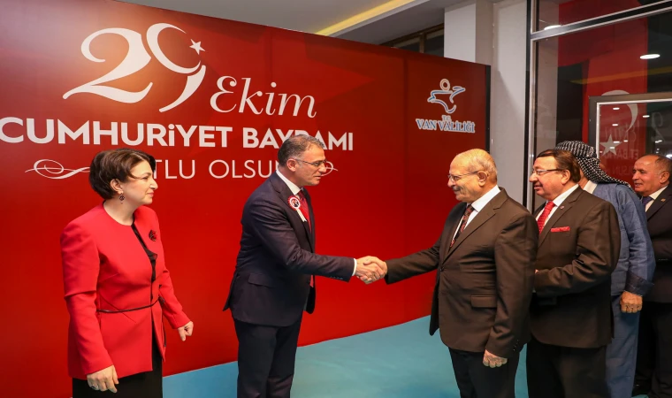 Van'da Cumhuriyet Bayramı Resepsiyonu