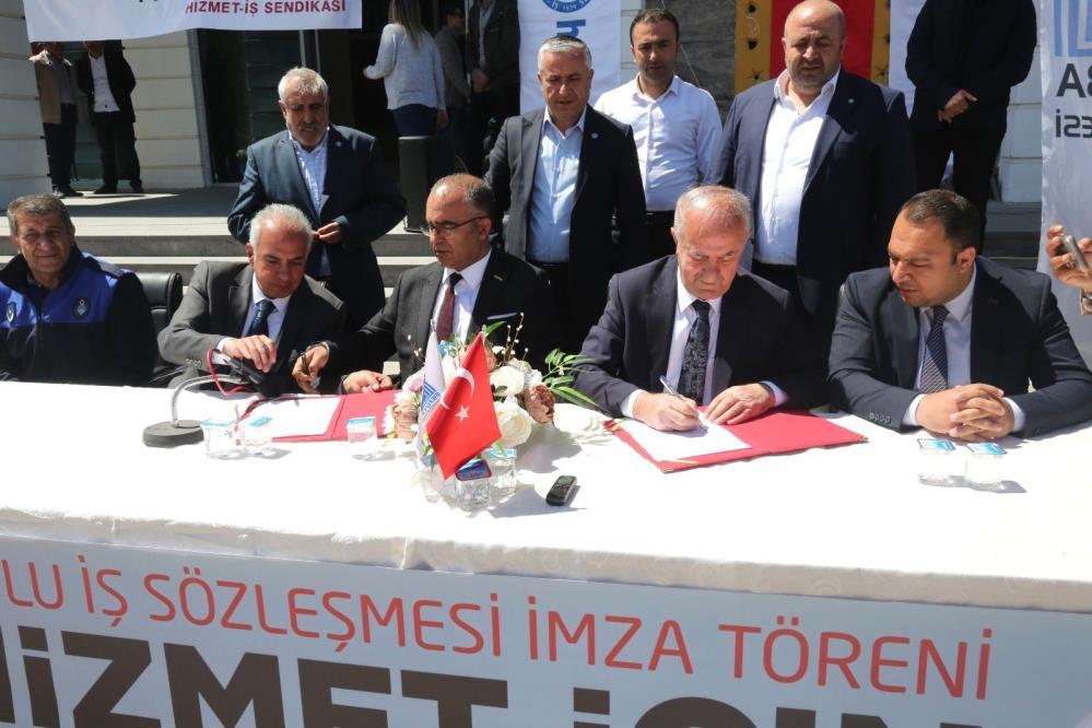Tuşba’da toplu iş sözleşmesi töreni Görseli
