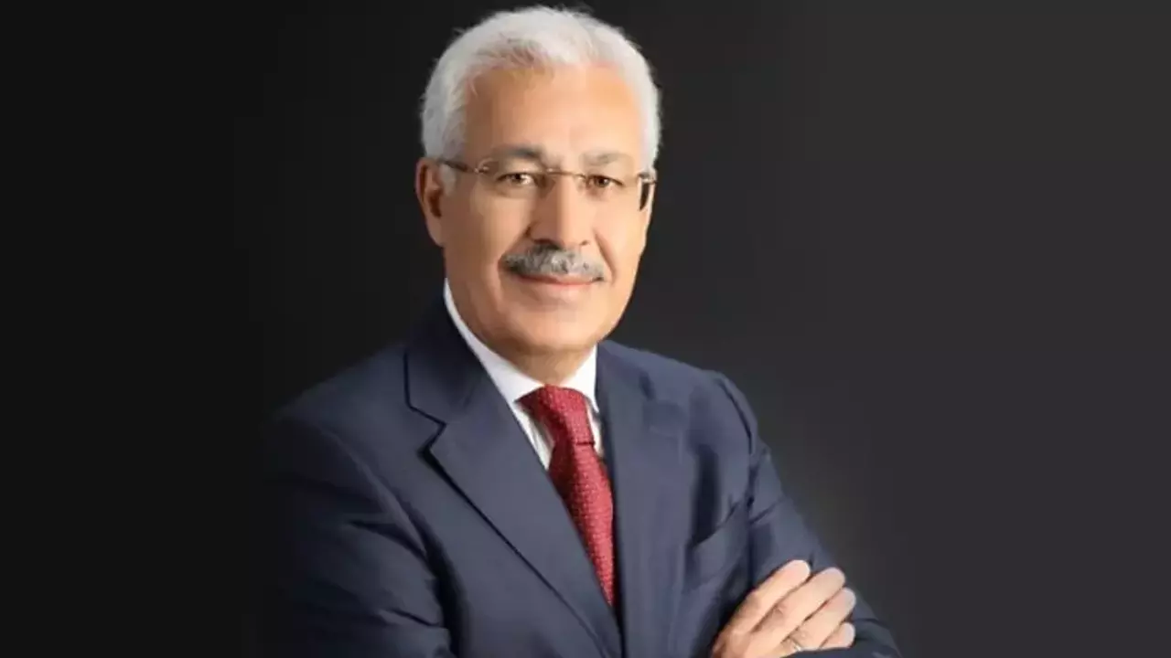 Vanlı İsim İkram Dinçer, DEVA Partisi’nden istifa etti Görseli