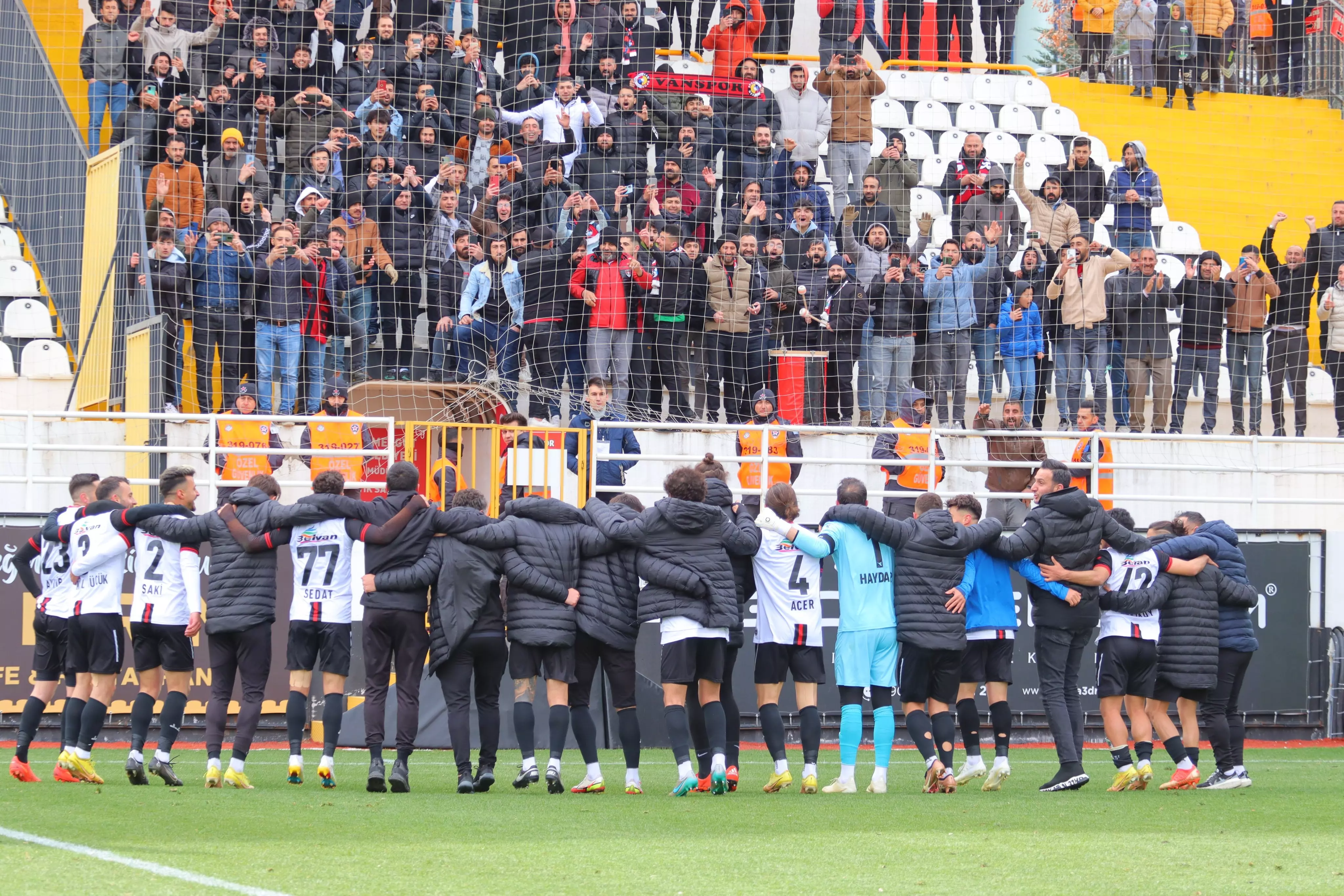 Vansporlu taraftarlardan destek çağrısı Görseli