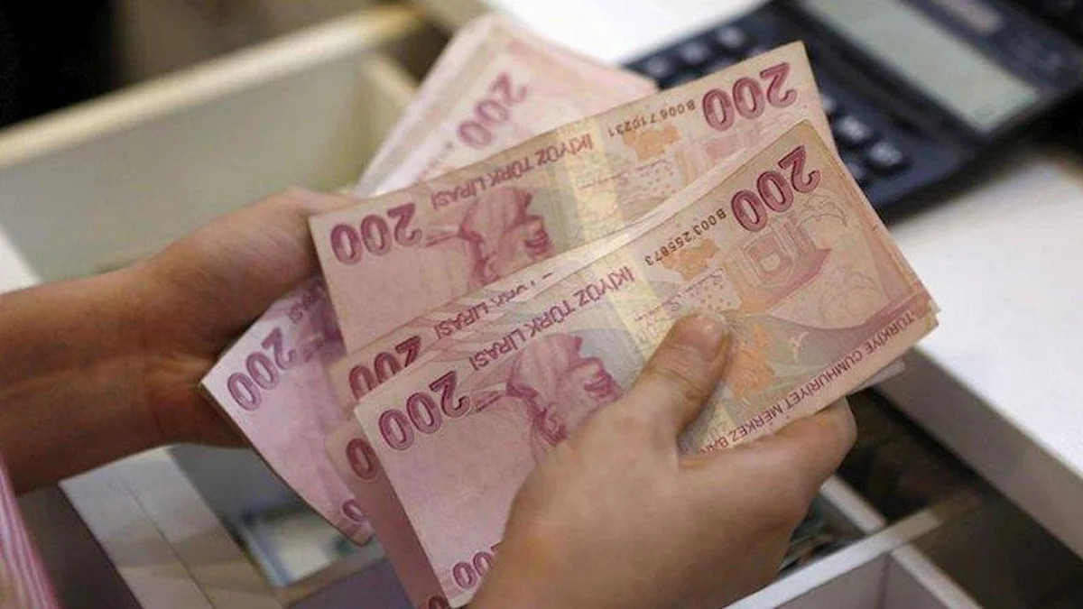 EYT'lilerin bayram ikramiyeleri hesaplara yatıyor! Görseli