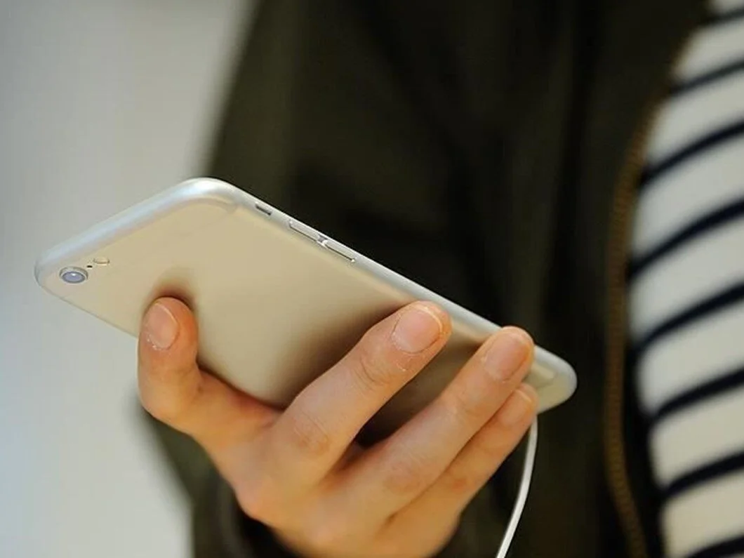 Yurt Dışından Getirilen Telefonların Harç Ücretlerine Büyük Zam! Görseli