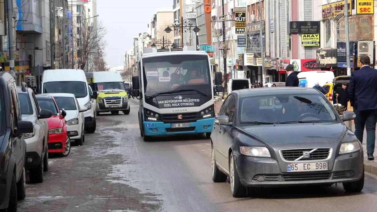 Vanlıların ulaşım sorunu masaya yatırıldı Görseli
