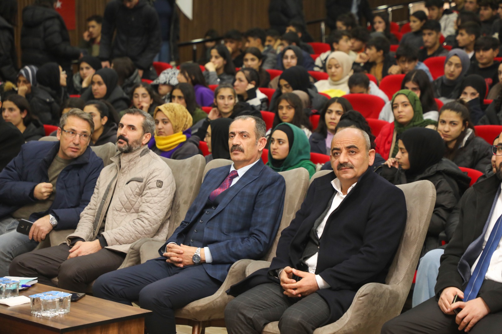 Gürpınar Belediyesi'nden Filistin Konulu Konferans Görseli