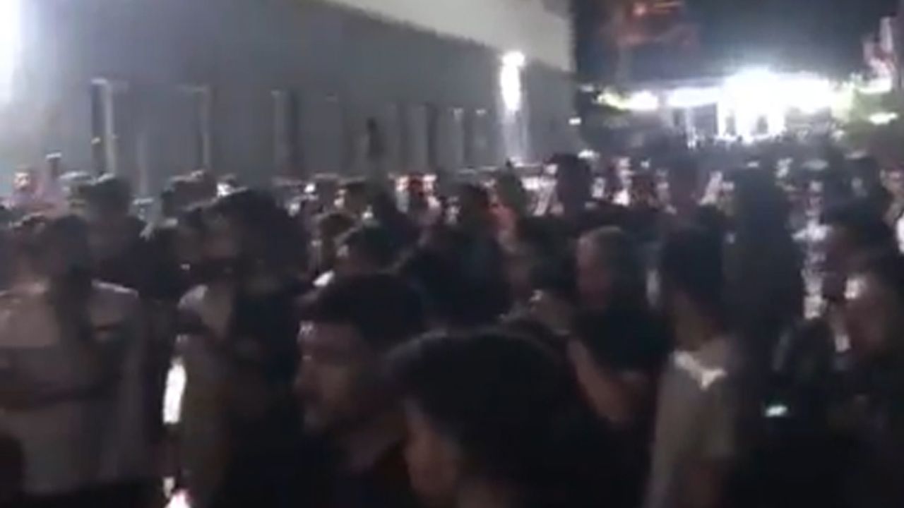 Van'daki öğrencilerden KYK protestosu Görseli