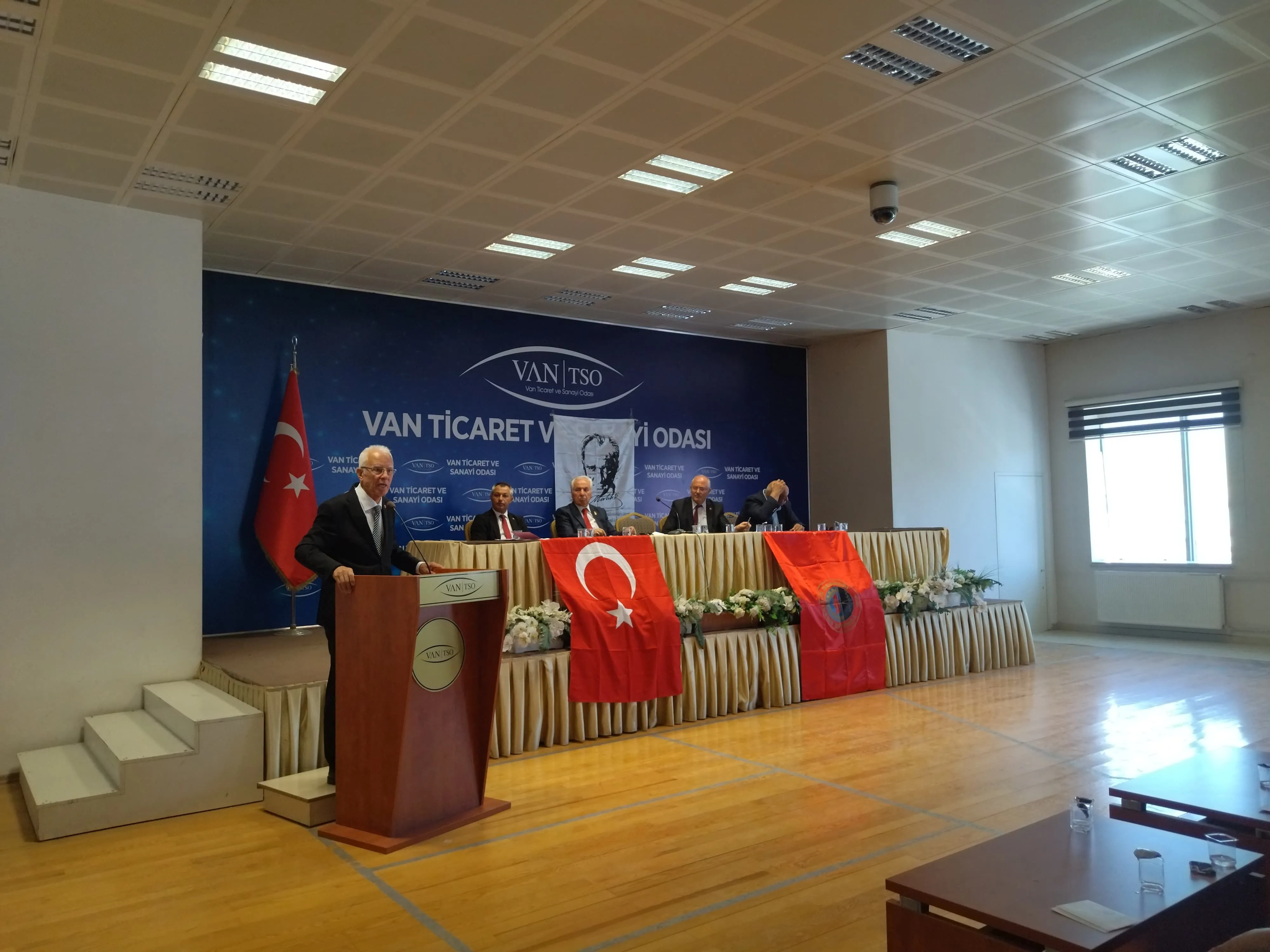 Van Emekliler Derneği Başkanı belli oldu Görseli