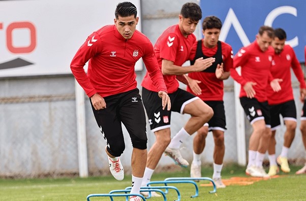 Sivasspor Hız Kesmiyor Görseli
