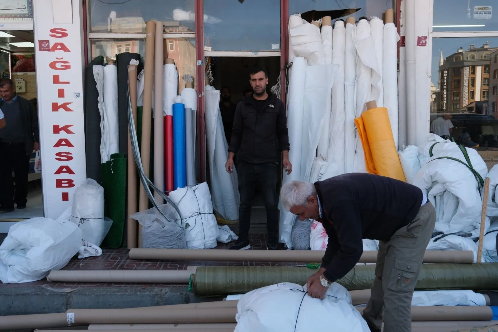 Van’da çadır-branda satışları arttı Görseli