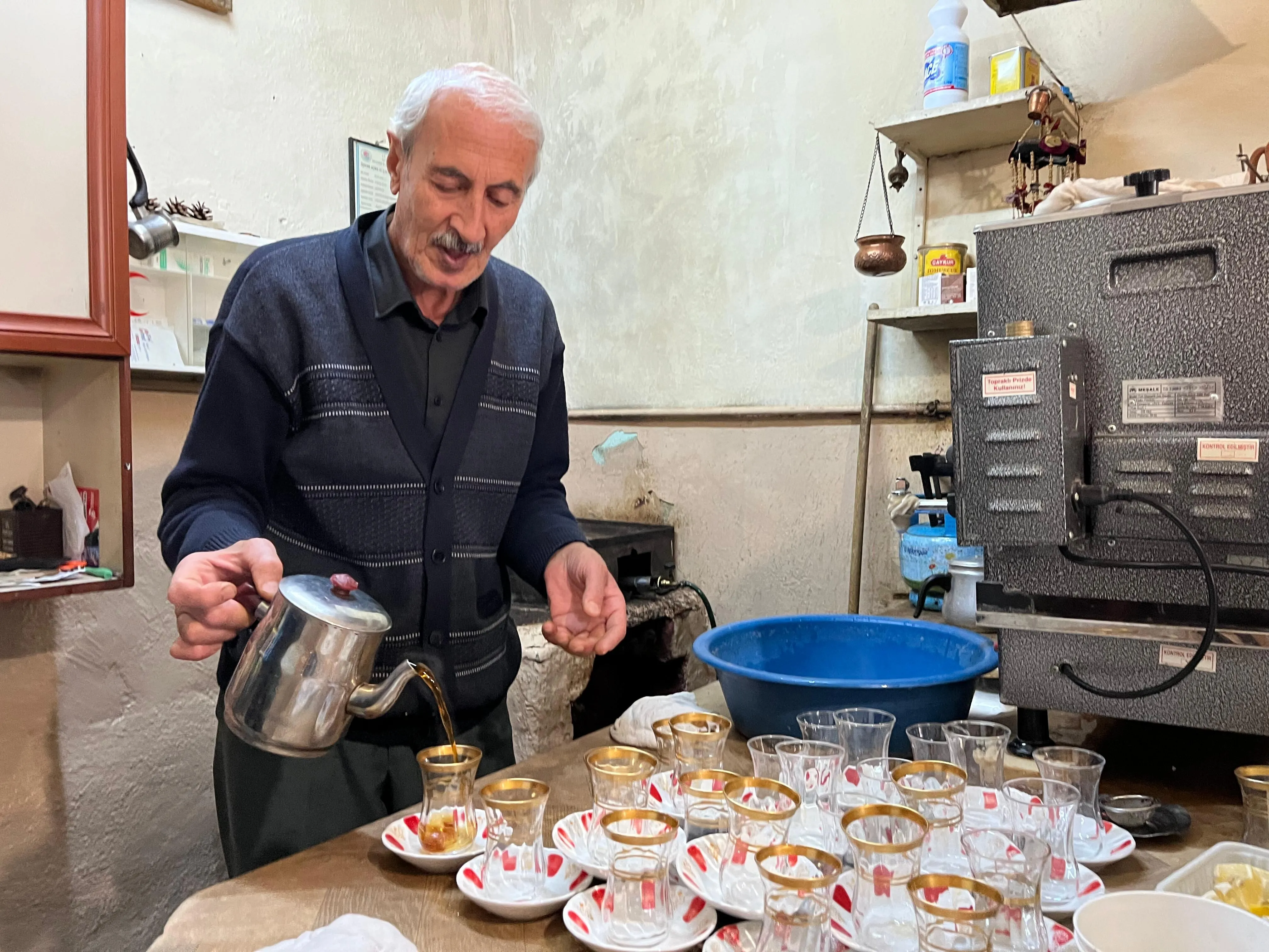 Van’da yarım asırdır ayakta duran kahvehane Görseli
