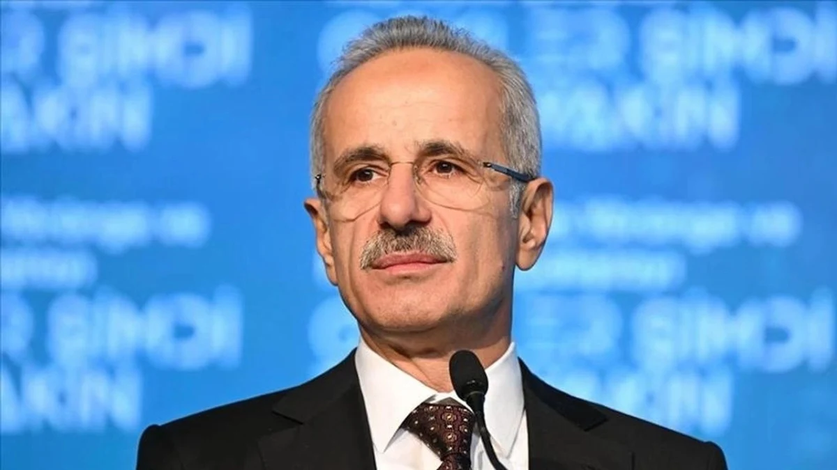 Ulaştırma ve Alt Yapı Bakanı Abdulkadir Uraloğlu Van'a geliyor Görseli