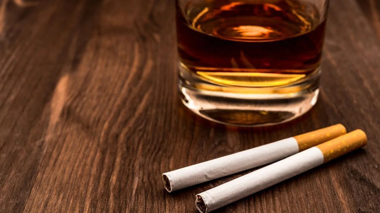 Sigara ve alkole zam yolda! İşte zam oranı Görseli