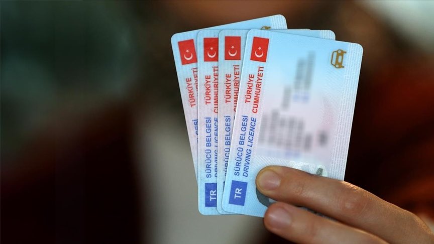 Eski Tip Sürücü Belgelerinin Yenilenme Süresi Uzatıldı! Görseli