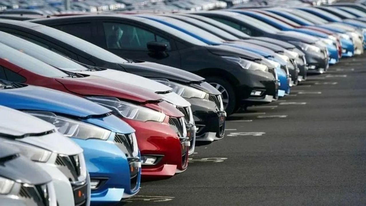 Türkiye’nin Otomobil Tercihleri Açıklandı: Gri Renk ve Benzinli Motor Zirvede! Görseli