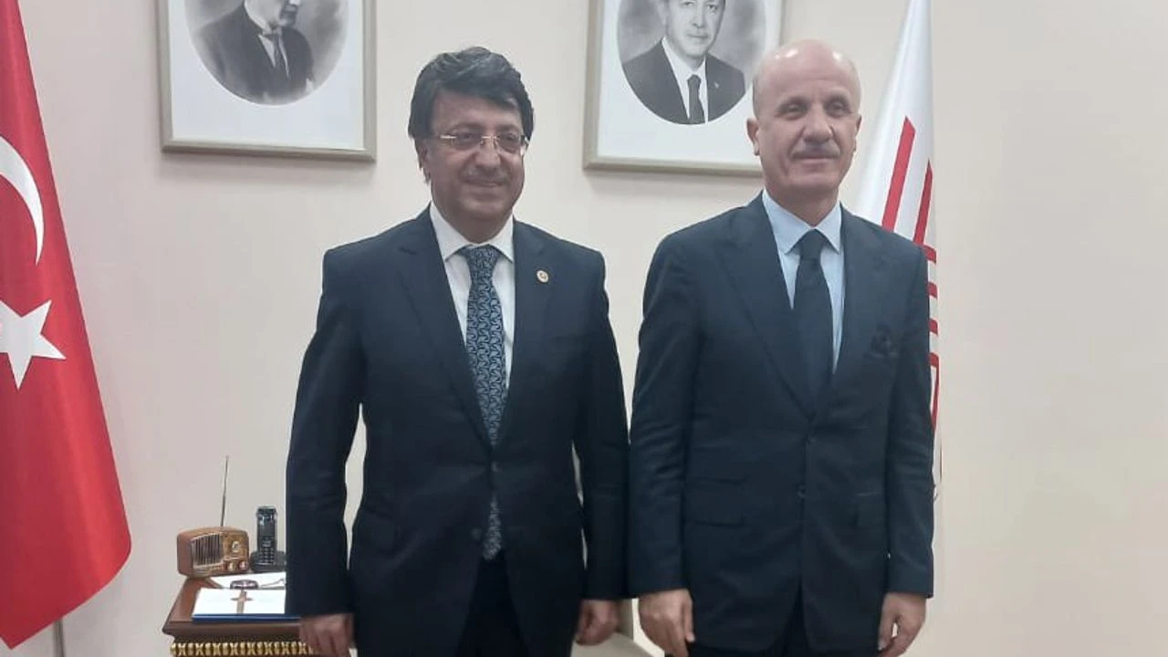 Türkmenoğlu'ndan Van YYÜ için tarihi girişim! Görseli