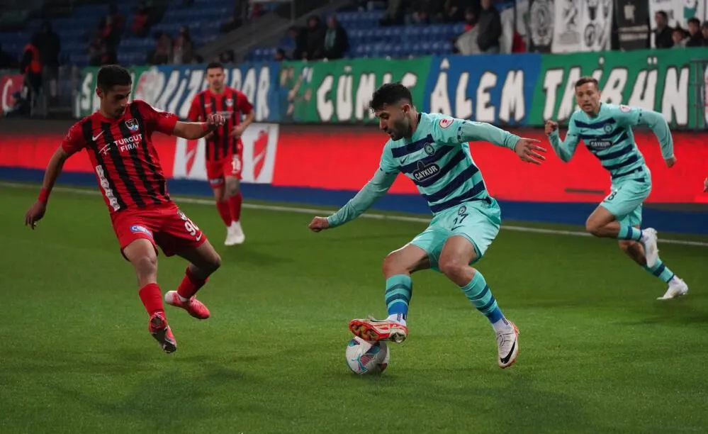 Rizespor'dan Vanspor'a yarım düzine gol! 6-0 Görseli