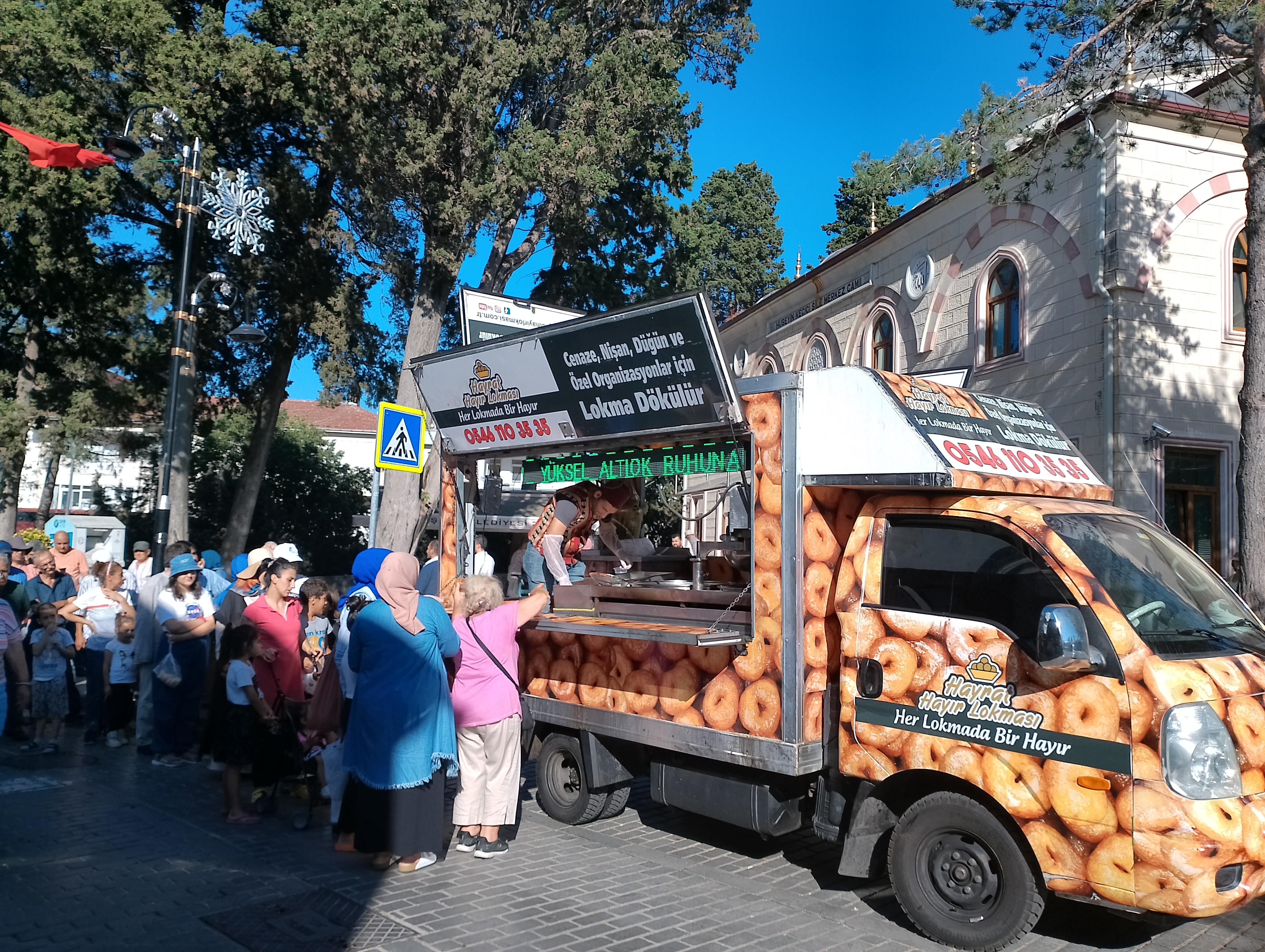 Yeni Yıla Hayır Lokması Dağıtımıyla Manevi Başlangıç Görseli