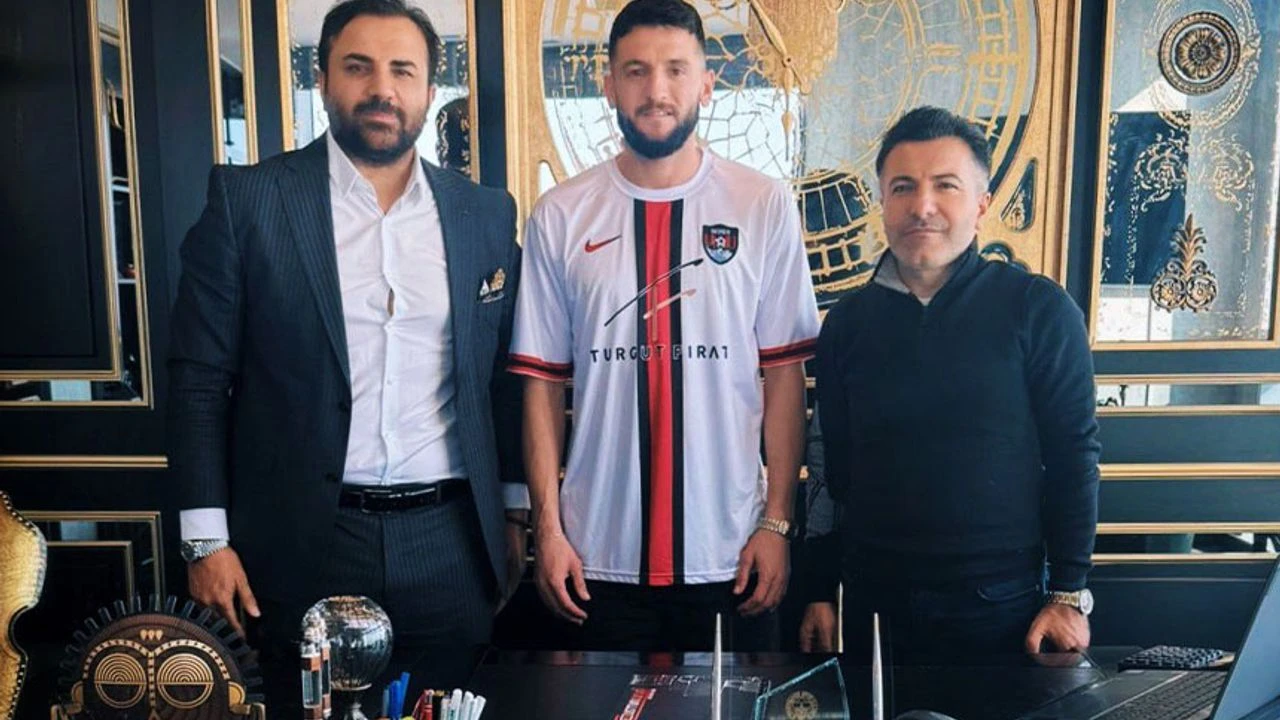 Okan Eken resmen Vanspor'da! Görseli