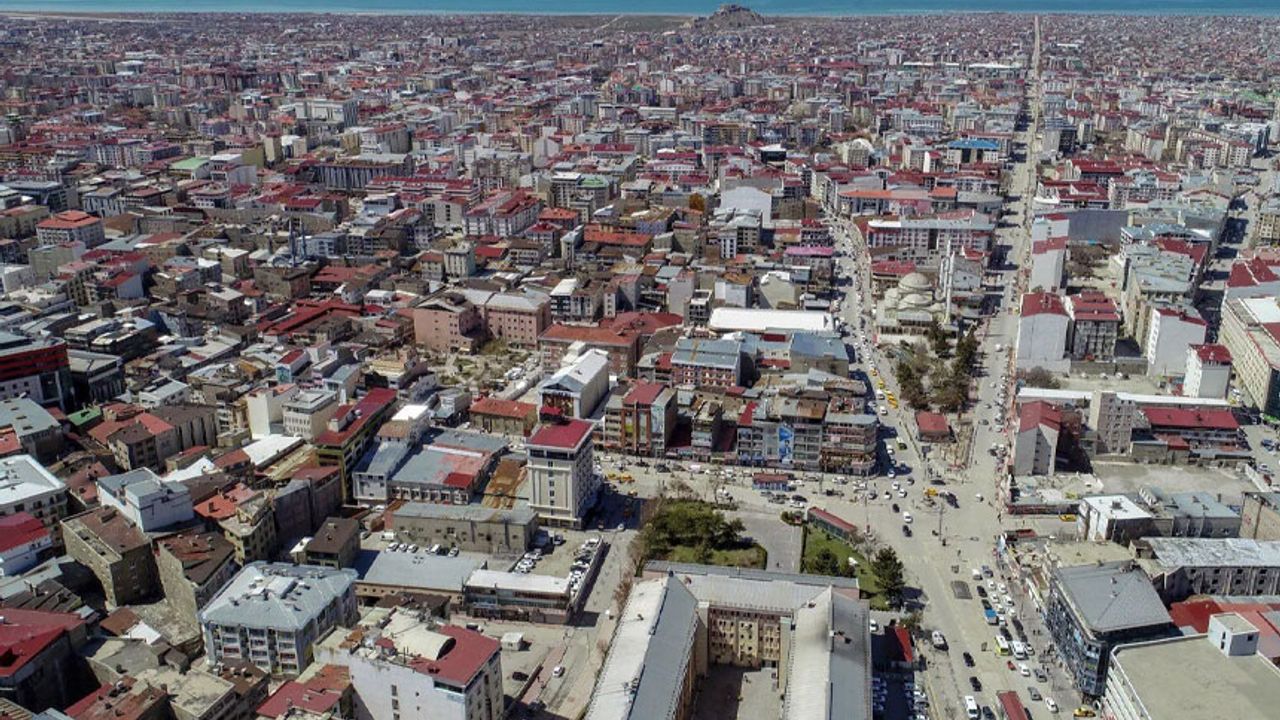 Van’da Araç Sayısı 90 Bini Aştı: TÜİK 2025 Mart Verileri Açıklandı Görseli