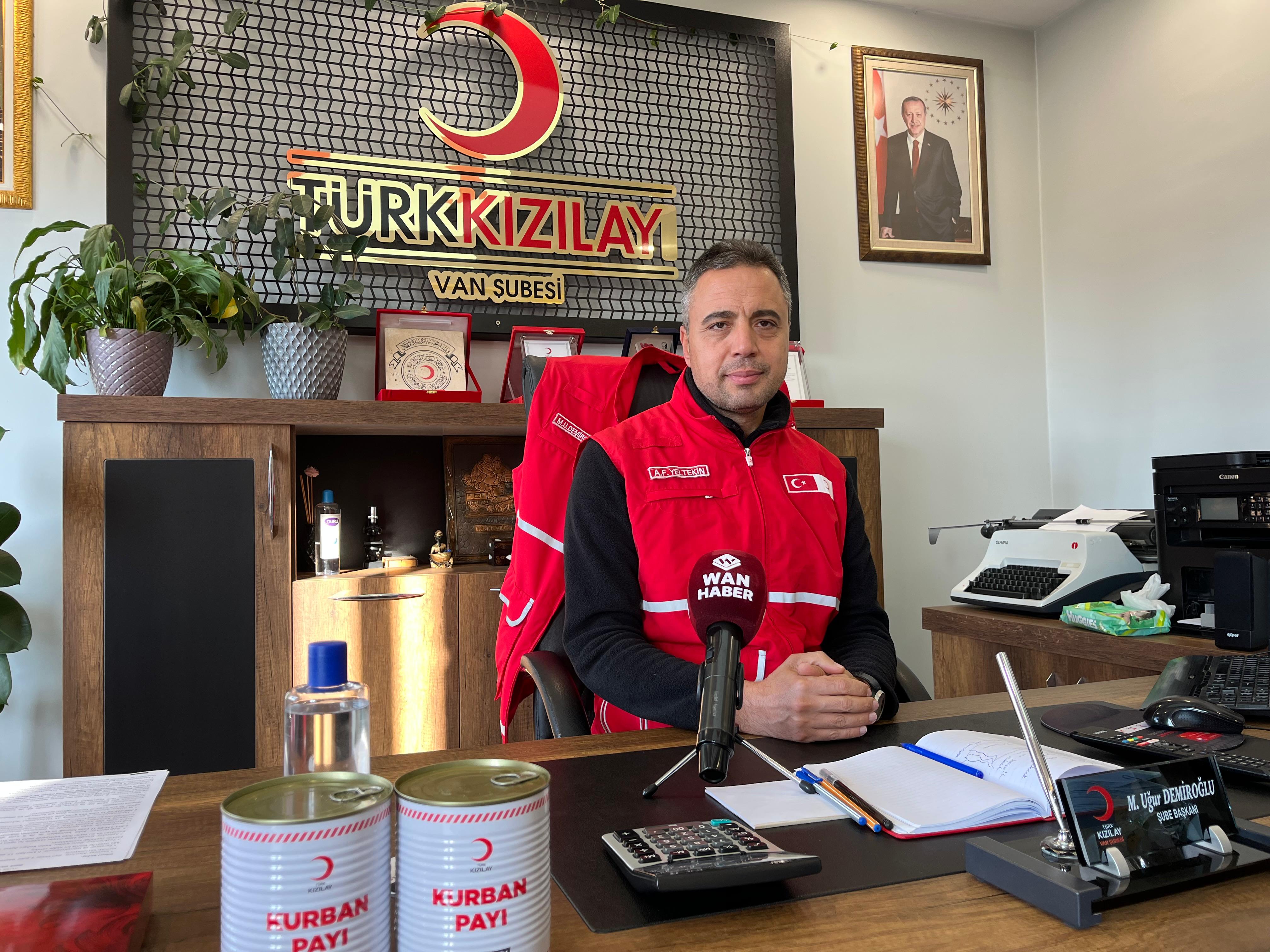 Kızılay Van’da 3 bin kişiye sıcak yemek dağıtacak Görseli