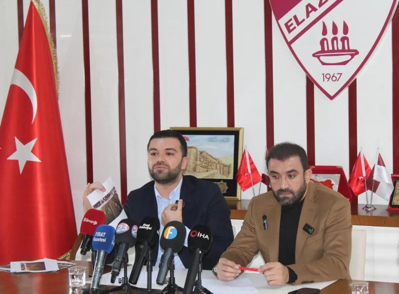 Elazığspor yönetiminden komedi gibi açıklama! Görseli