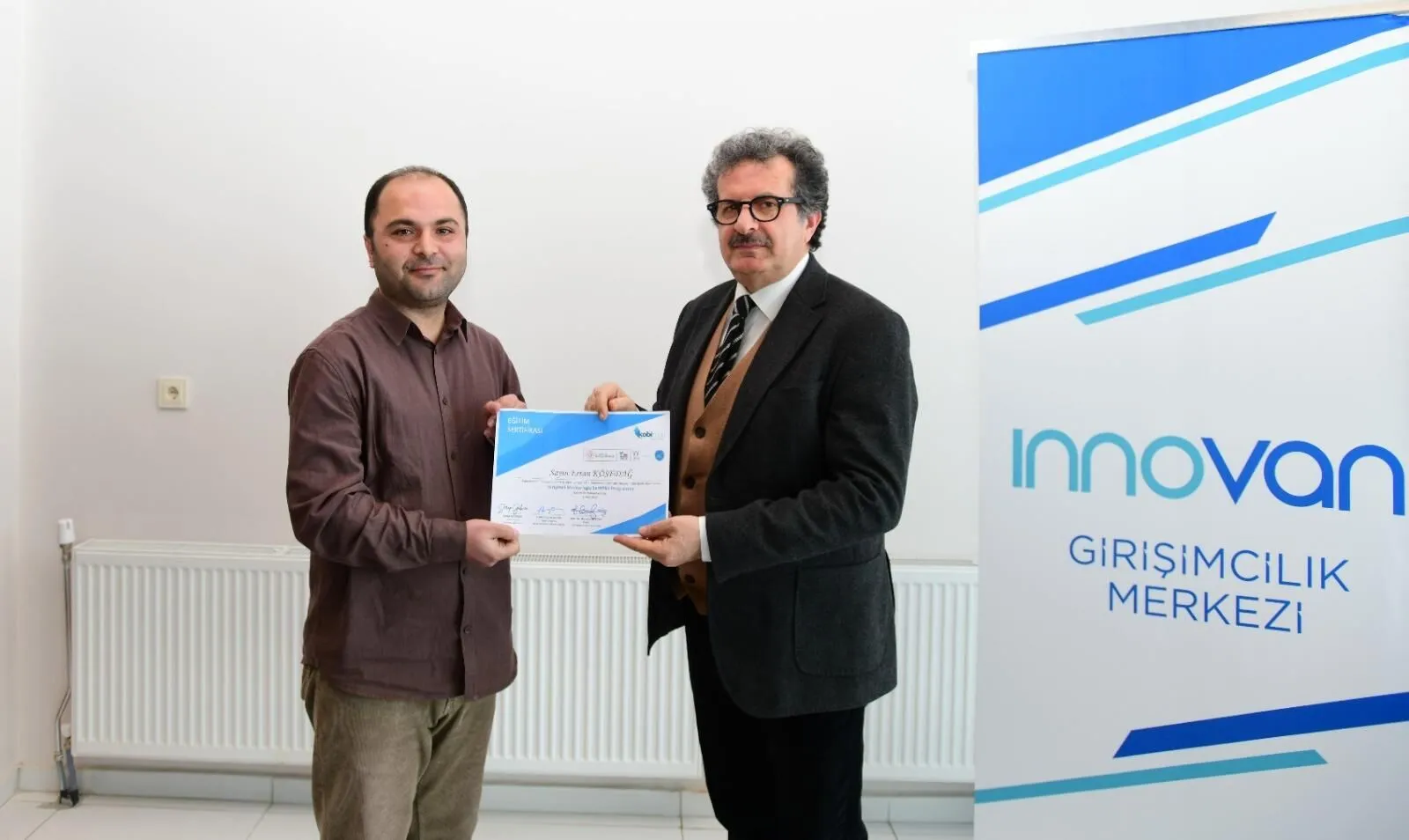 Van YYÜ’de 40 kişi o belgeyi aldı Görseli