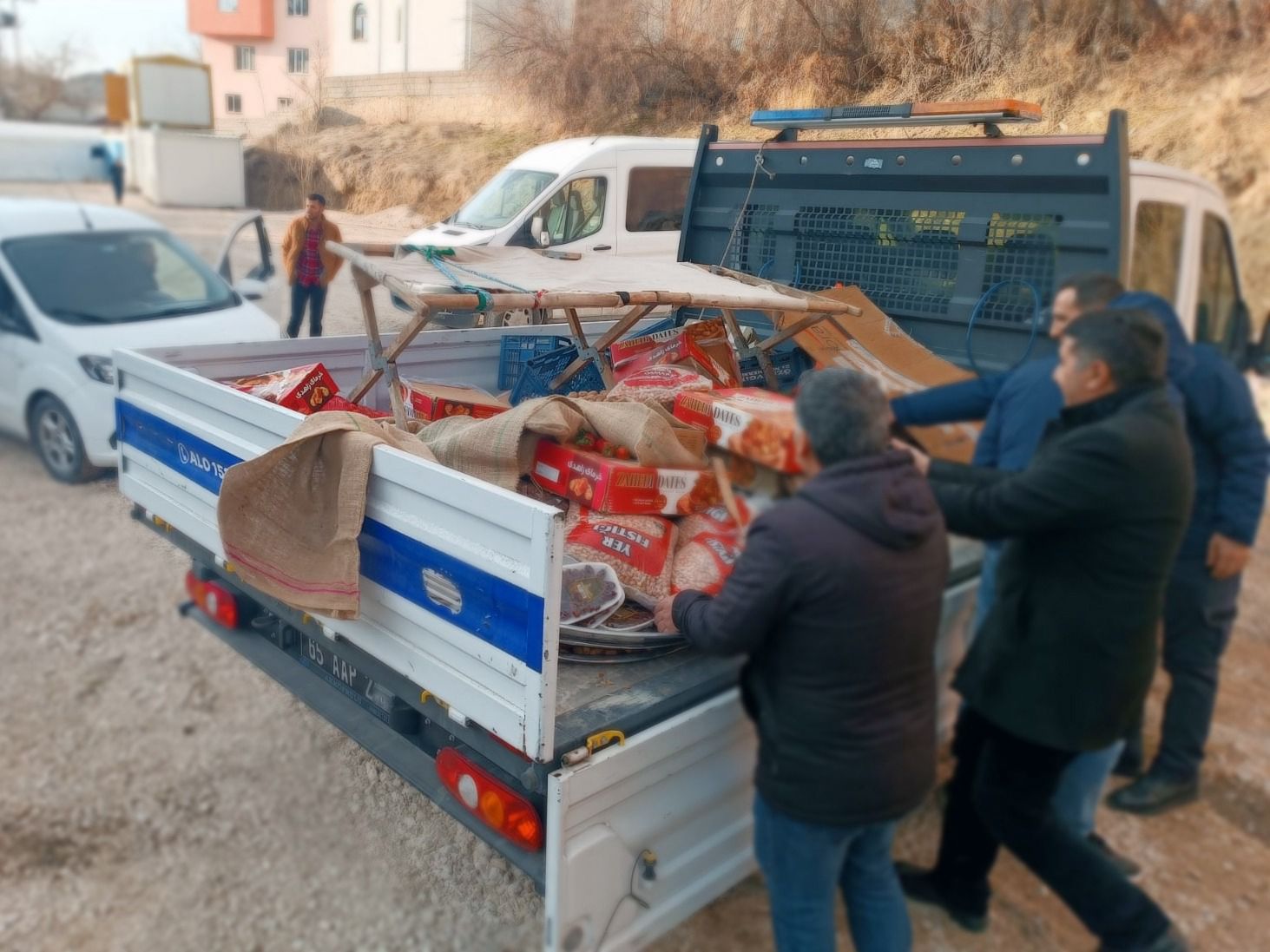 Van Büyükşehir Zabıtasından Seyyar Satıcılara Denetim! - Kare 2