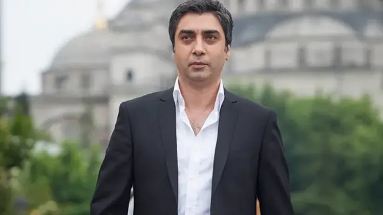 CRKT Polat Çakısı: Kurtlar Vadisi'nin Efsane Bıçağı Görseli