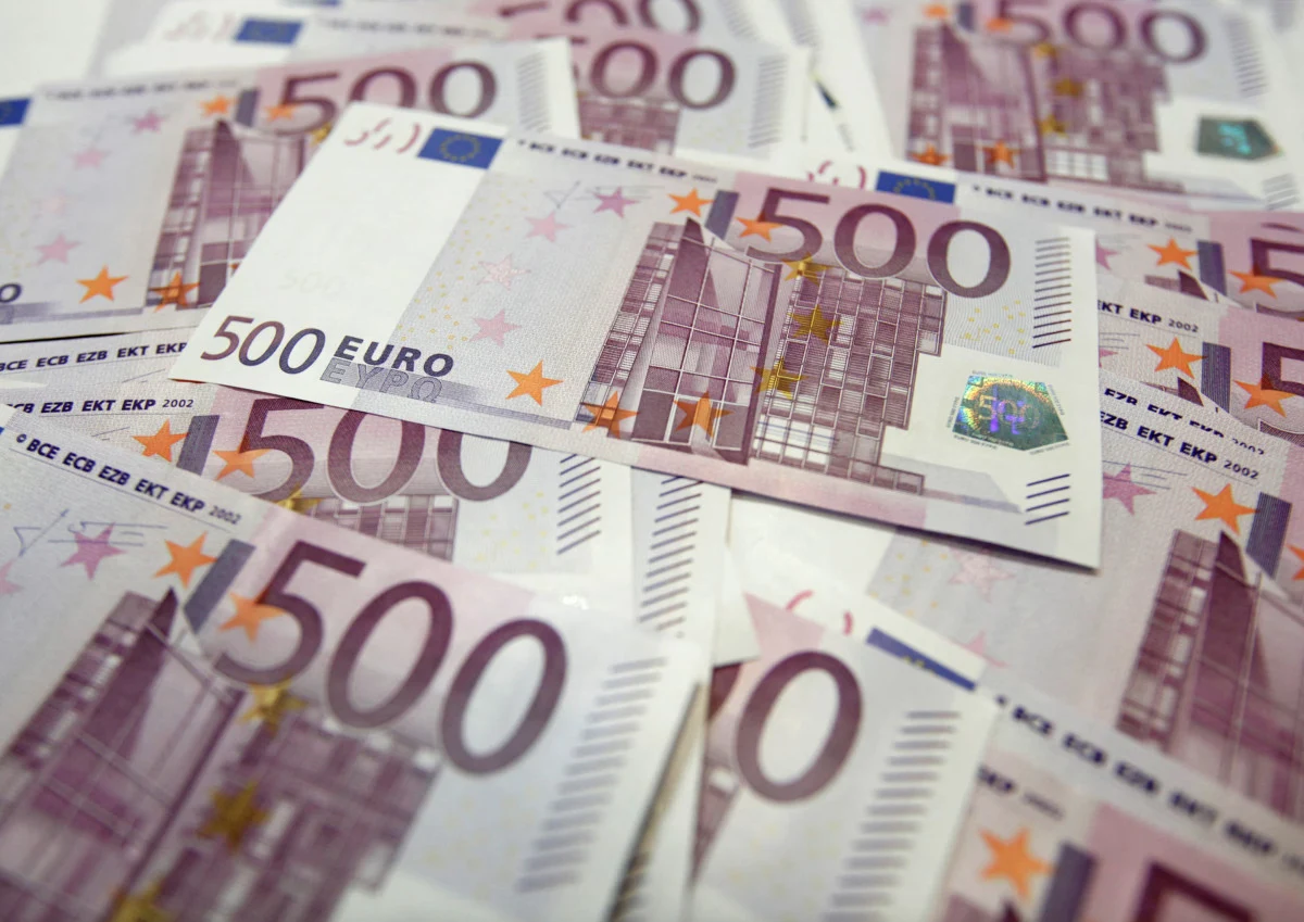 Euro/TL Tarihi Zirveyi Gördü: 40 TL'yi Aştı Görseli