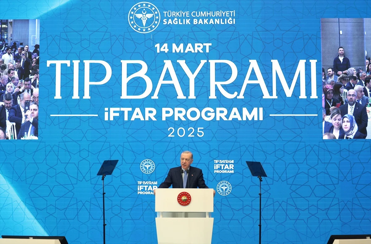 Erdoğan’dan Sağlık Çalışanlarına Çifte Bayram Görseli
