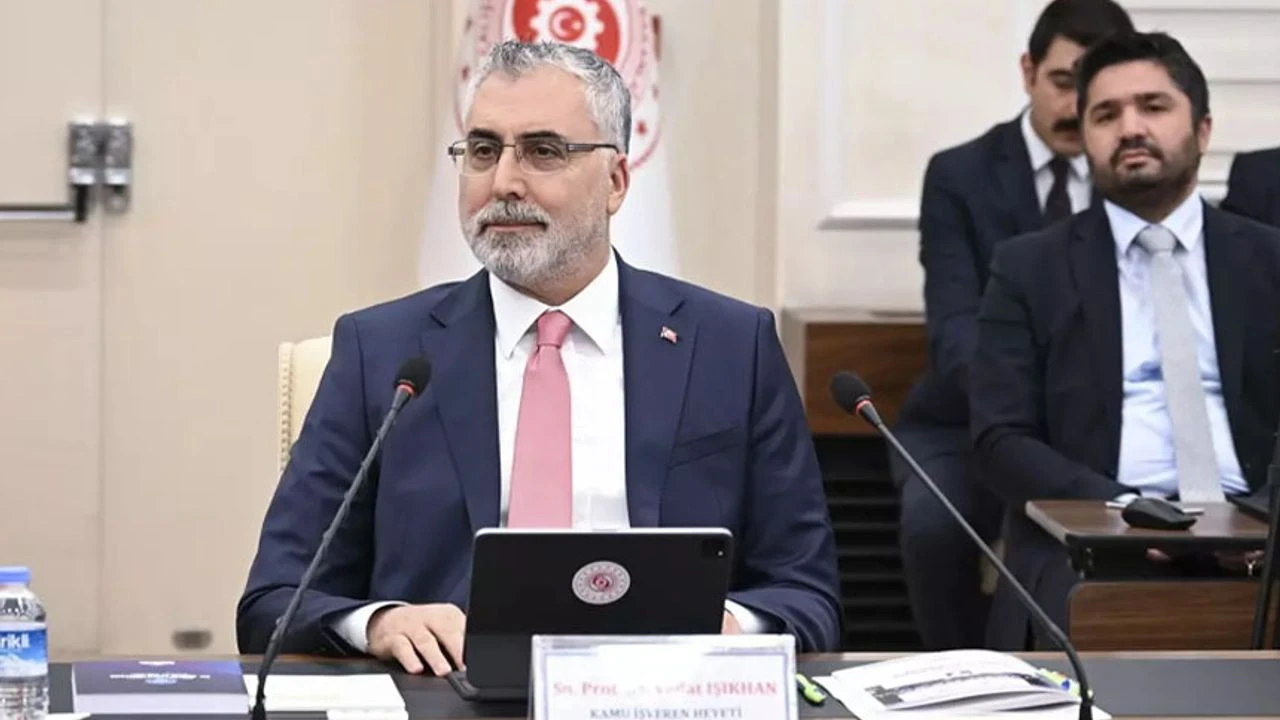 Bakan Işıkhan açıkladı! O izinlerde düzenleme kapıda Görseli
