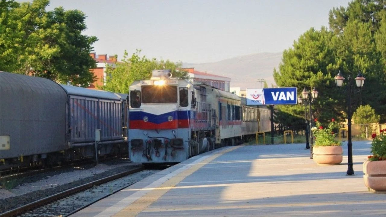 TCDD’den Van’a Personel Alımı Müjdesi: Başvuru Detayları Açıklandı! Görseli