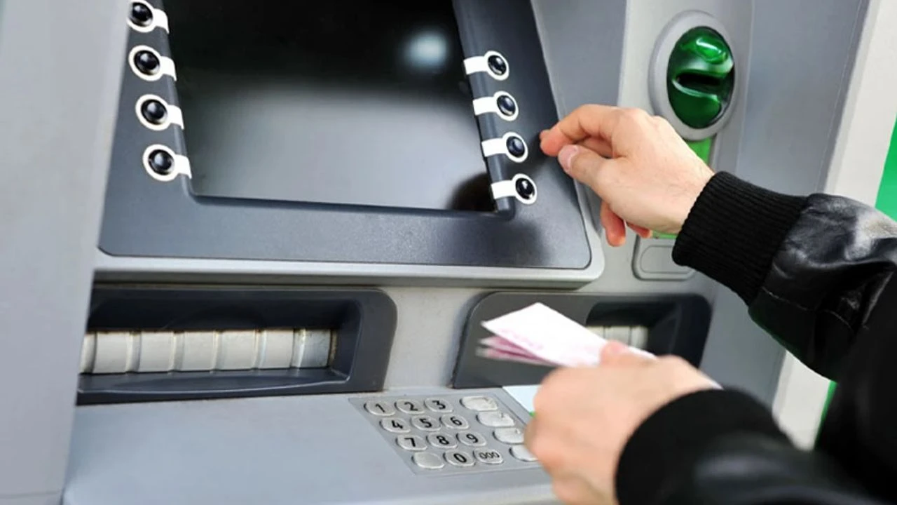 Bayram Öncesi Bankalardan Önemli Adım: ATM Limitleri Artıyor! Görseli