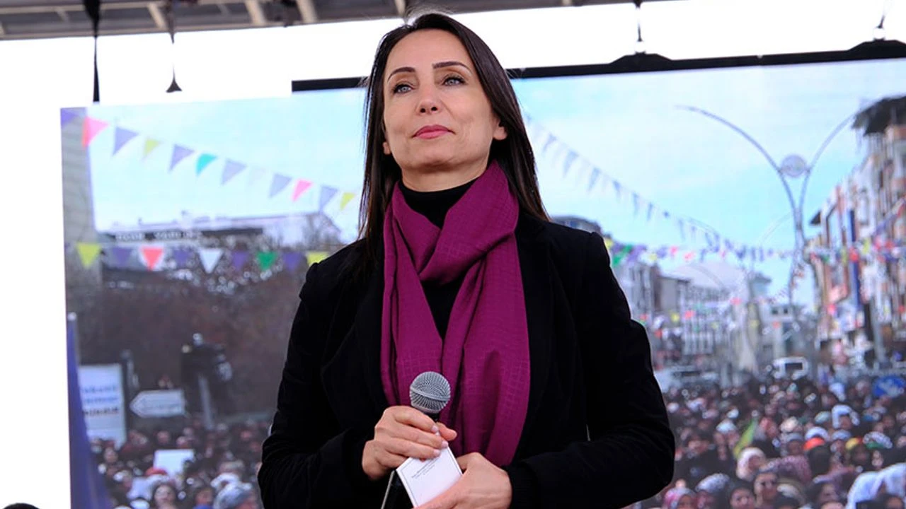 Tülay Hatimoğulları Van’da Kadınlara Seslendi Görseli