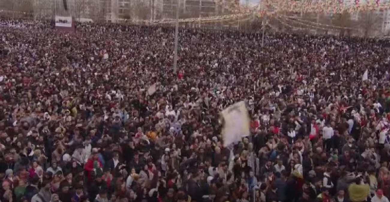 Diyarbakır Nevruz Canlı İzle Görseli