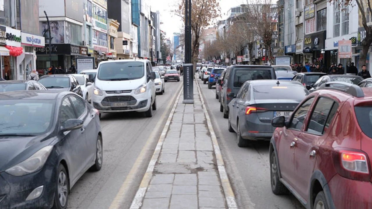 Van’da Motorlu Taşıt Sayısı Yükselişte! Görseli