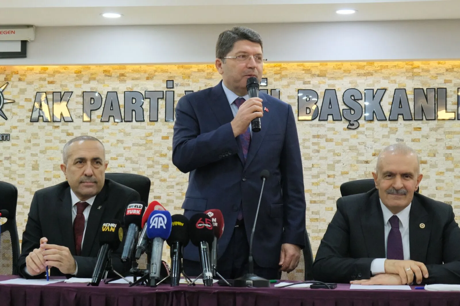 Adalet Bakanı Tunç’tan Van’da Gündeme Dair Kritik Mesajlar Görseli