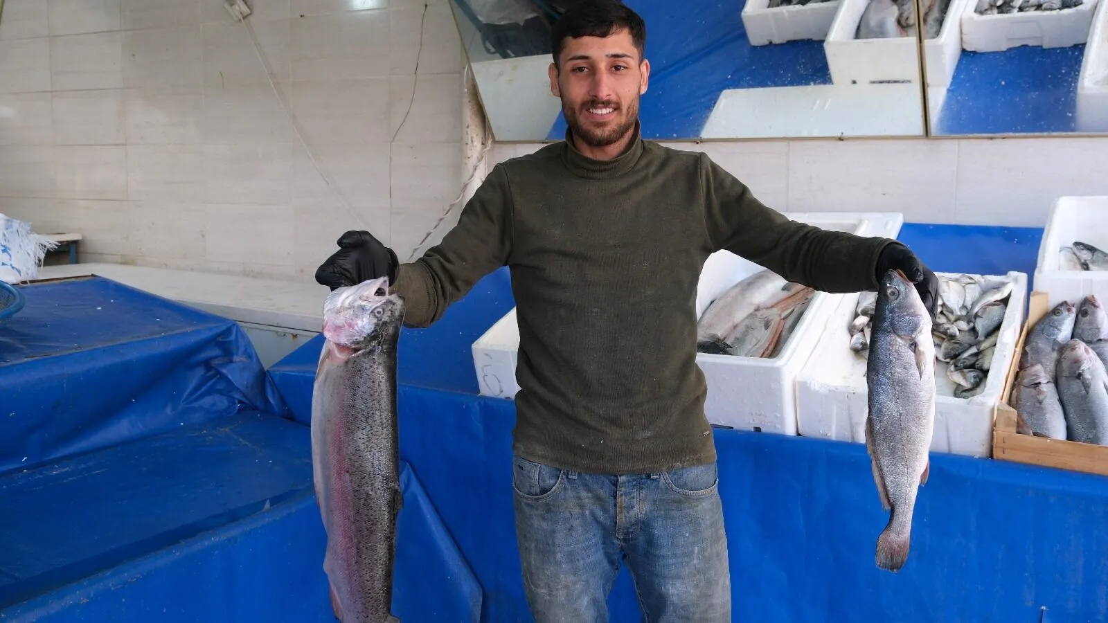 Van’da Balık Fiyatları Düştü, Çeşit Azaldı Görseli
