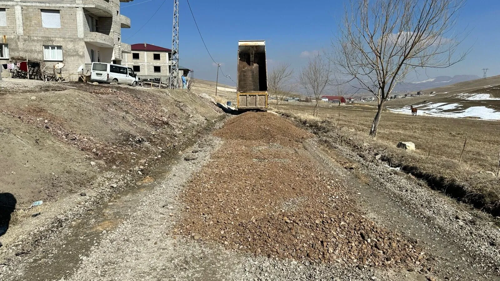 Edremit’te Yeni Yollar Açılıyor Görseli