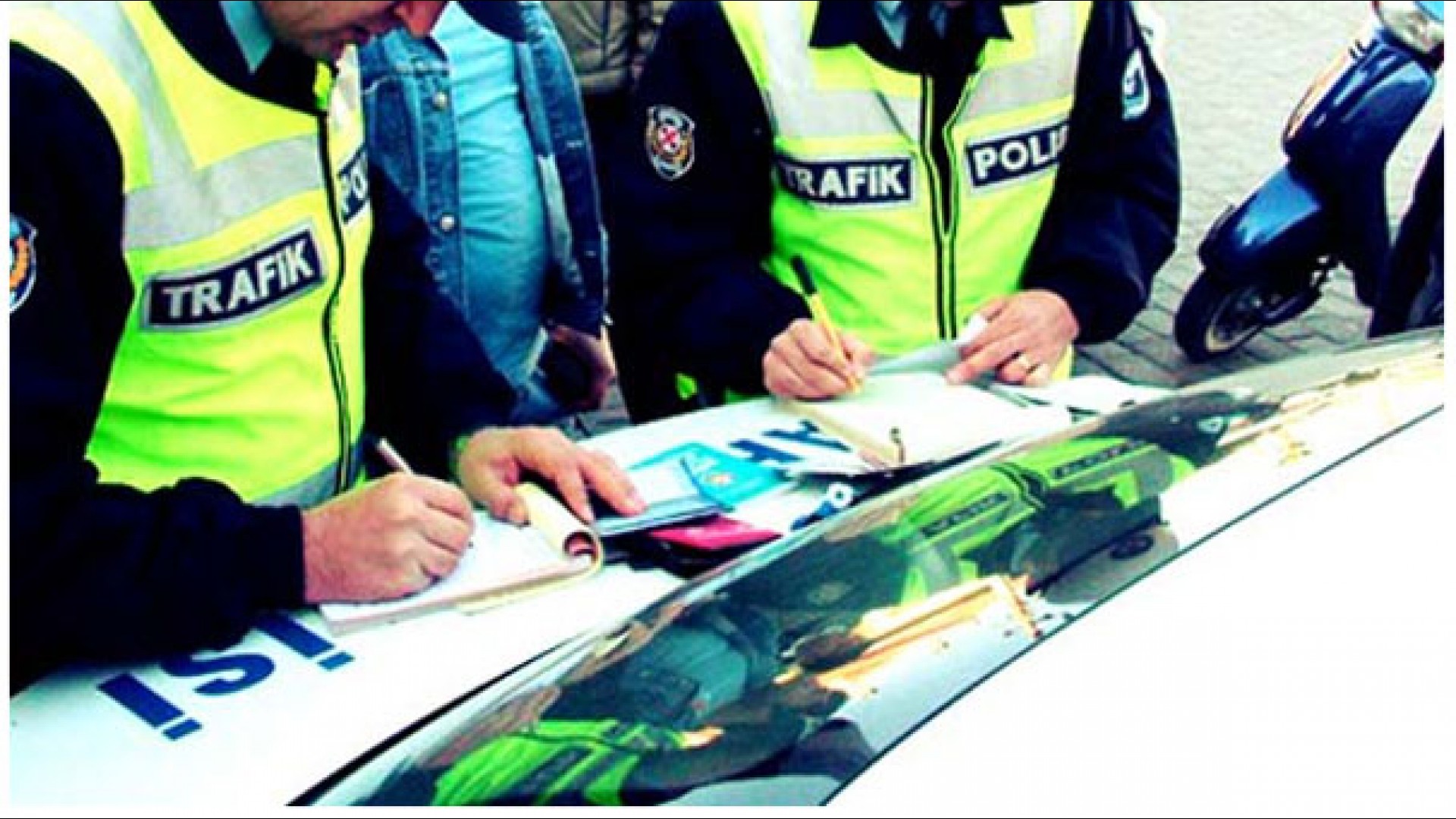 Trafik Cezalarına Büyük Zam Geliyor: Yüzde 200 Artış ve Yeni Düzenlemeler Yolda Görseli