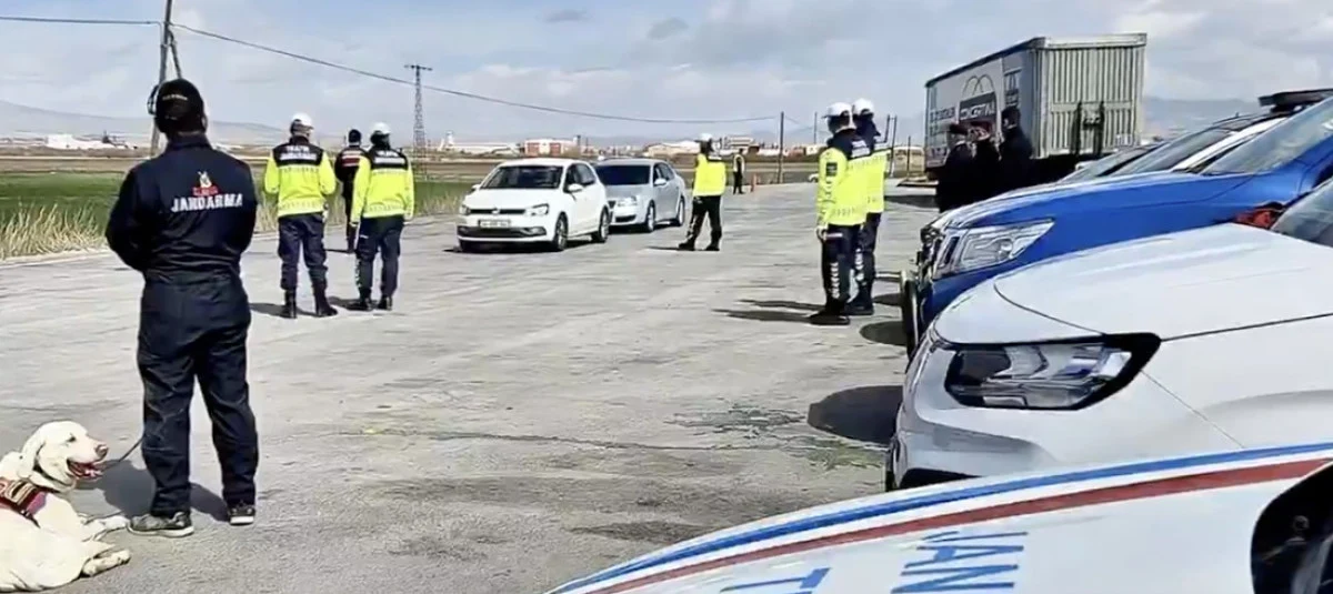 Bayram Tatilinin İlk Üç Gününde 663 Trafik Kazası: 27 Can Kaybı, Binlerce Yaralı Görseli