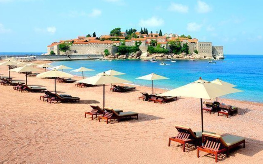 Rio Budva Hotel'de Unutulmaz Tatil Deneyimi Yaşayın Görseli