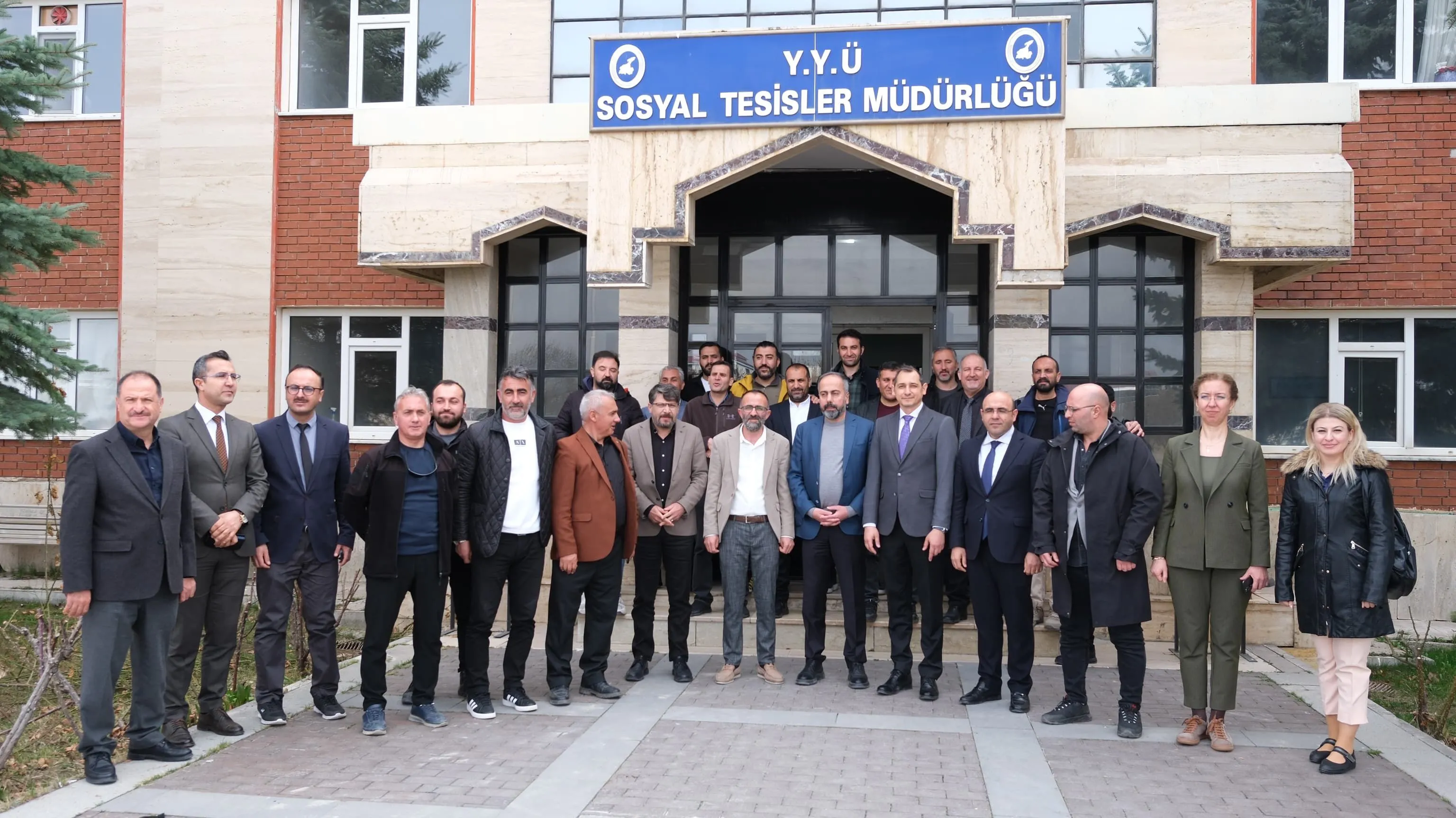 Van’da Kariyer Rüzgârı: Rektör Şevli 50 Bin Katılımcıyı Bekliyor Görseli