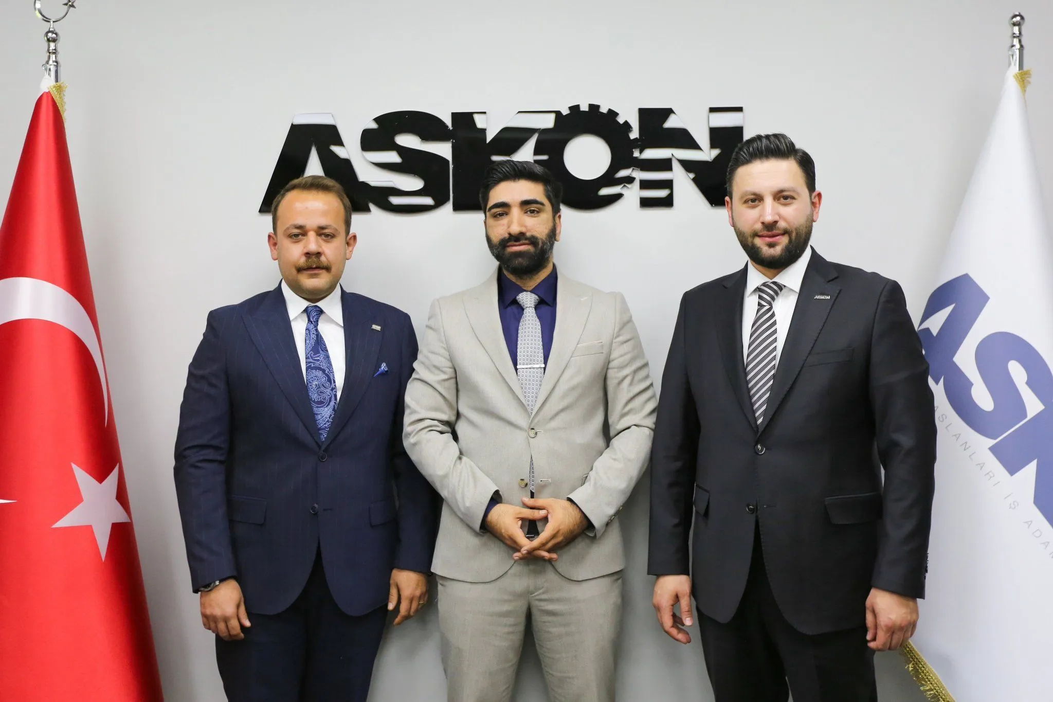 Genç ASKON Van Şubesi’nde Bayrak Değişimi Görseli