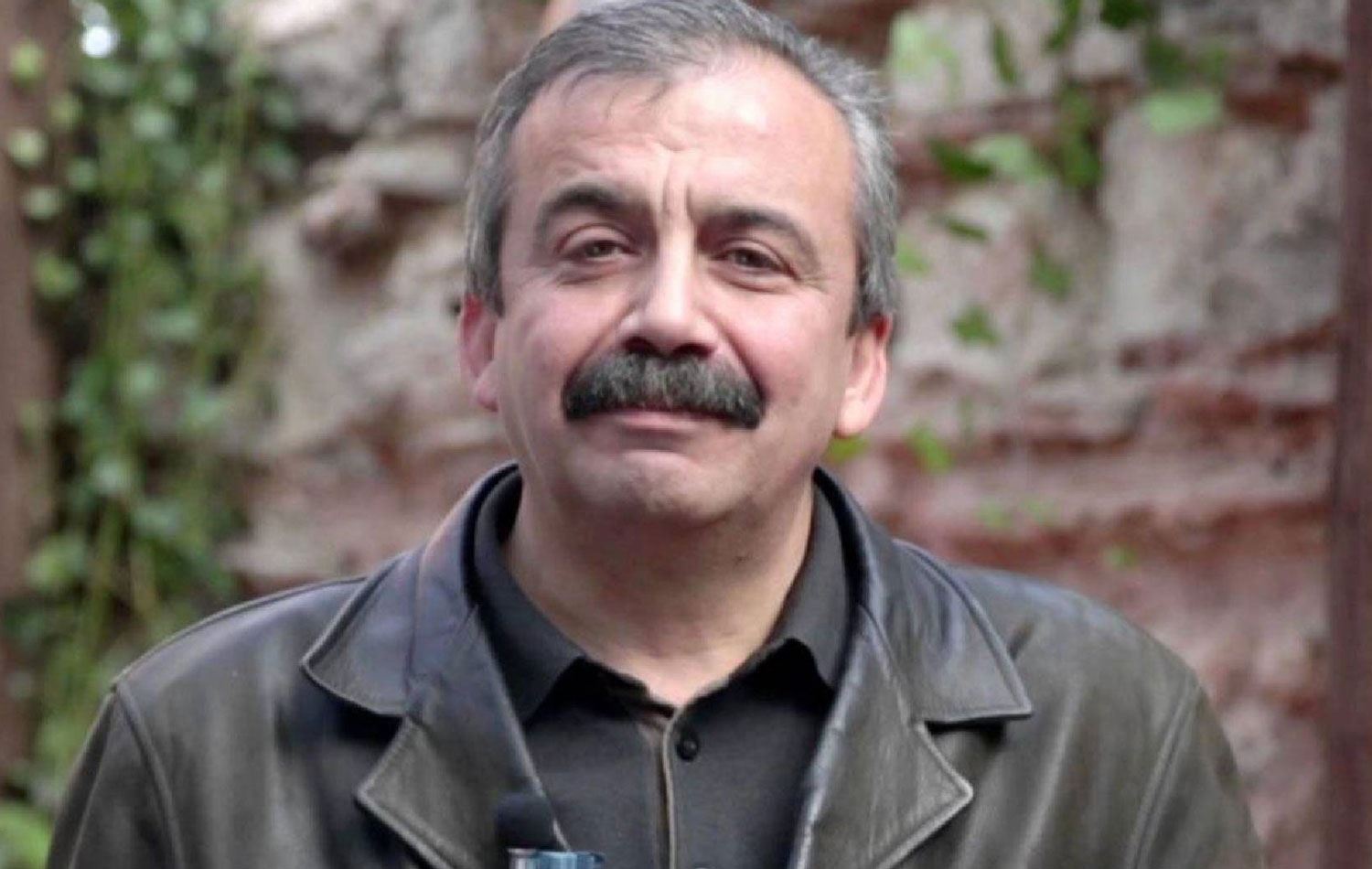 TBMM Başkanvekili Sırrı Süreyya Önder Hayatını Kaybetti Görseli