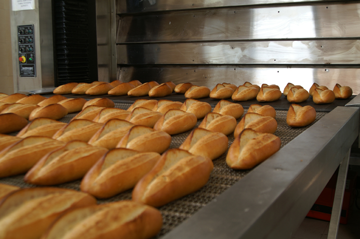 Van’da Marketlere Ekmek Satışı Durdu: İşte Nedeni Görseli
