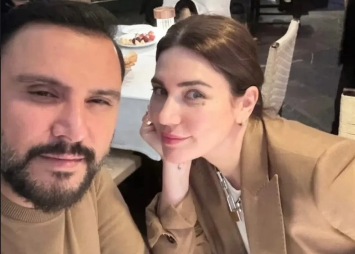 Buse Varol 36 Yaşına Bastı: Alişan'dan Romantik Kutlama Görseli